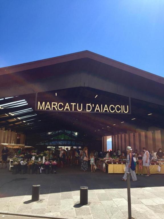 Ajaccio Centre Vieille Ville Imperiale Tt Confort Ttes Commodites 3 A 4 Pers Cathedrale A 300M Mer Port Marche Local Plages Buitenkant foto